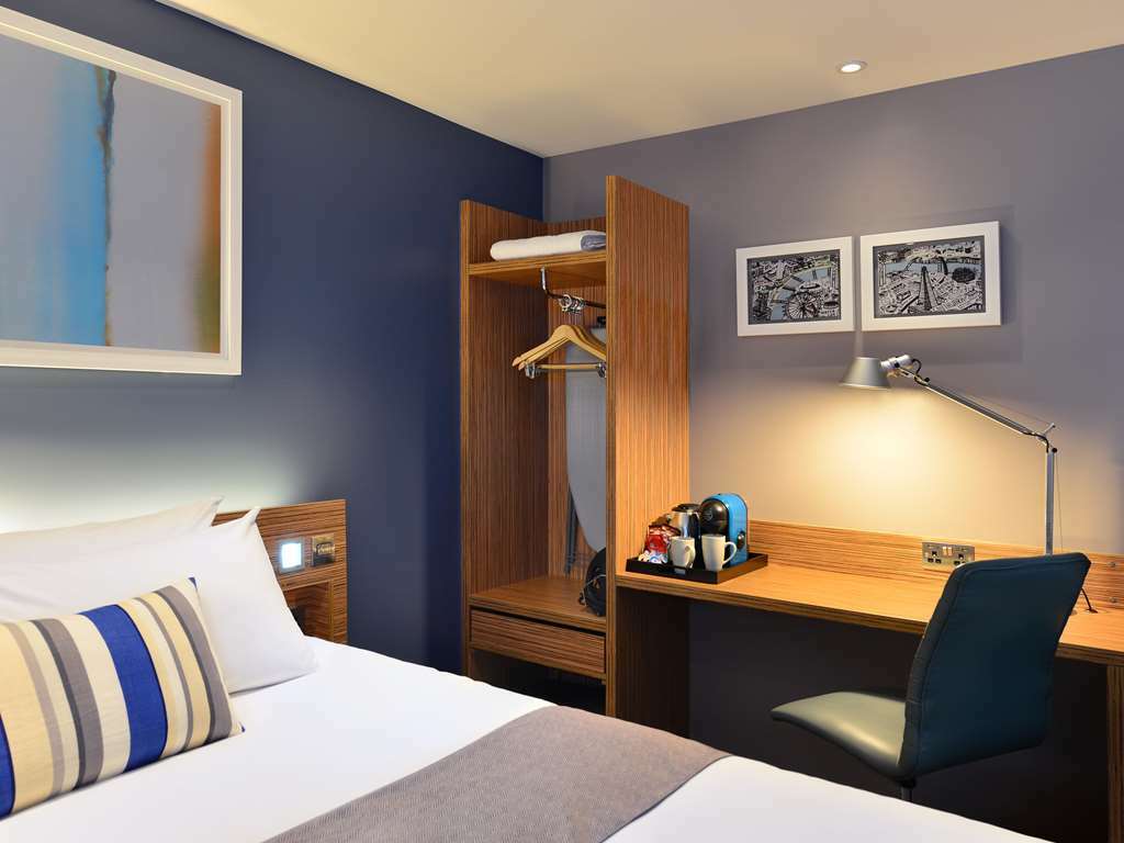 Travelodge London City Liverpool Street Room photo